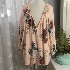 Bluheaven peach floral peasant top